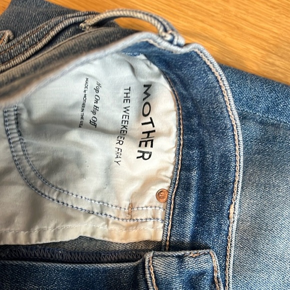 Mother The Weekender Fray Jeans - Picture 3 of 3